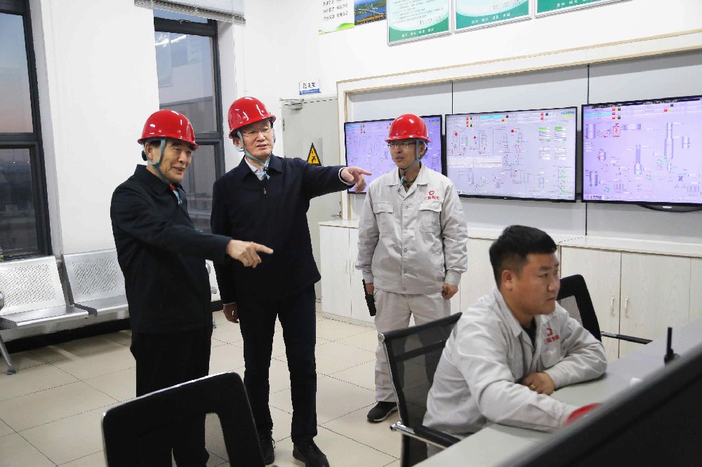 市委常委、副市長(zhǎng)，遼濱經(jīng)開(kāi)區(qū)黨工委書(shū)記韓尚富一行到我司就生產(chǎn)運(yùn)營(yíng)情況進(jìn)行調(diào)研